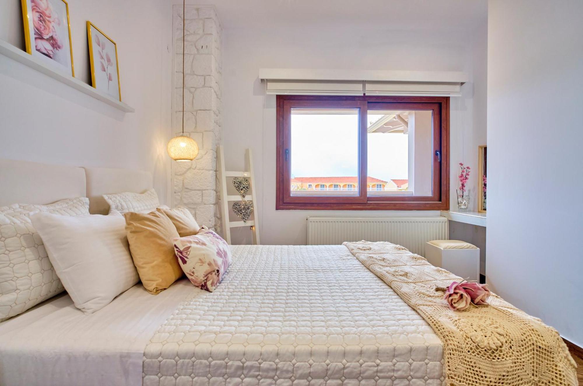 Elena Luxury Suite Agios Stefanos آغيوس ستيفانوس المظهر الخارجي الصورة